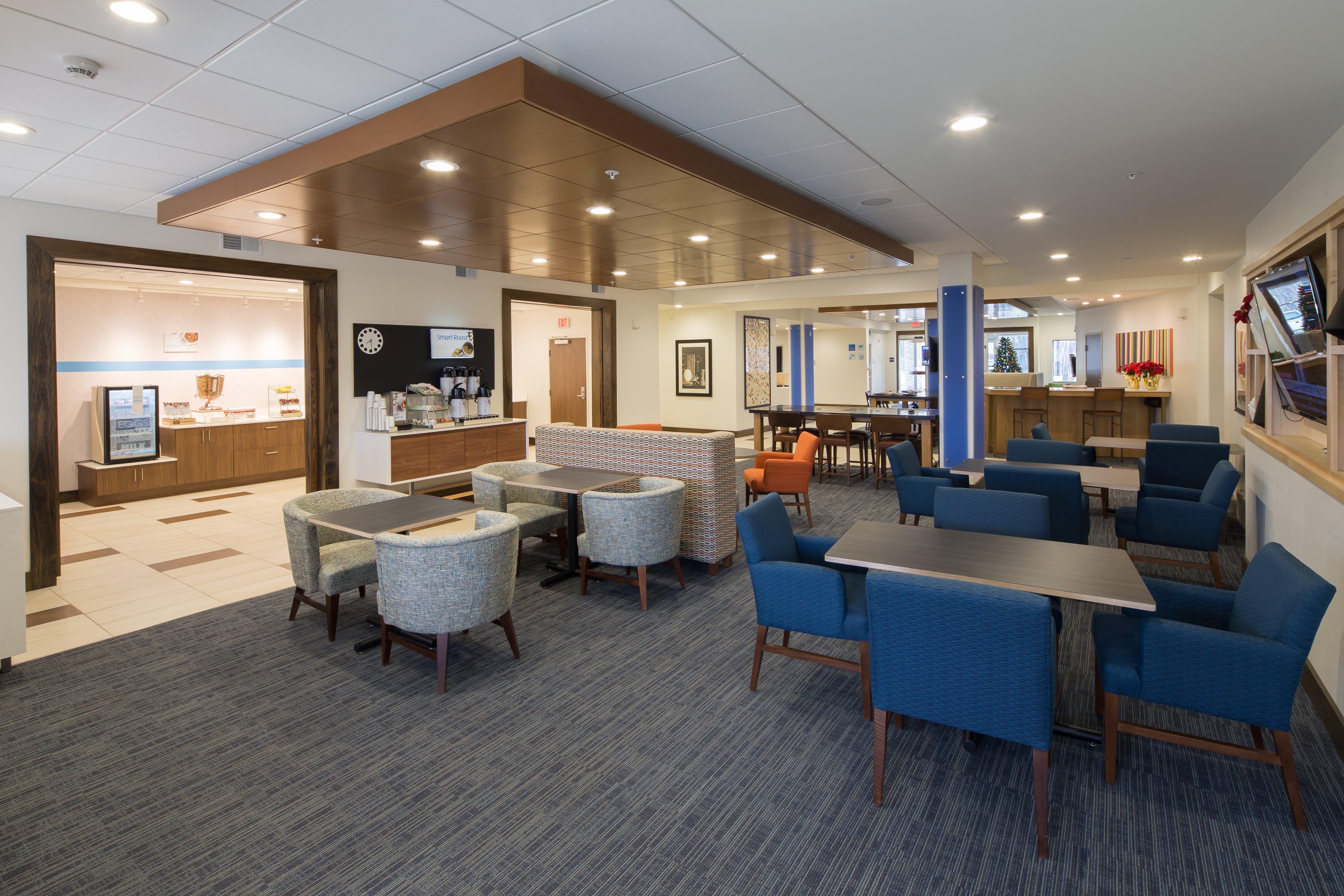 Holiday Inn Express & Suites Alpena - Downtown By Ihg Exteriér fotografie
